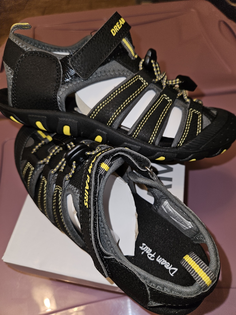 Dream Pairs Black and Yellow Kids Outdoor Sandals